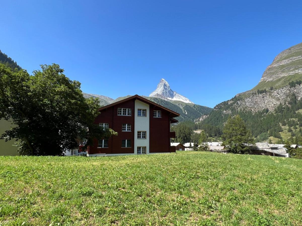 Haus Vira Appartement Zermatt Buitenkant foto