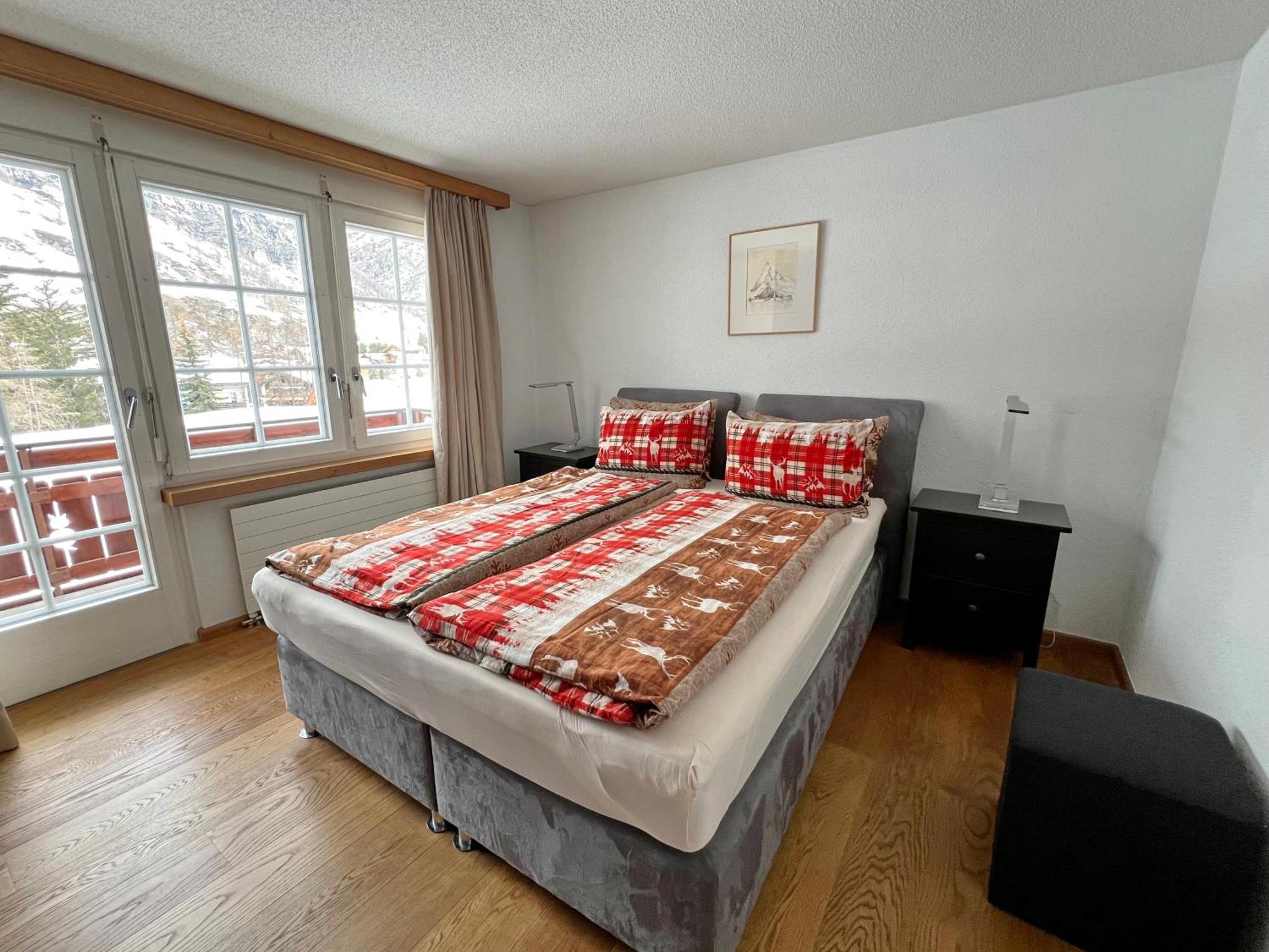 Haus Vira Appartement Zermatt Buitenkant foto