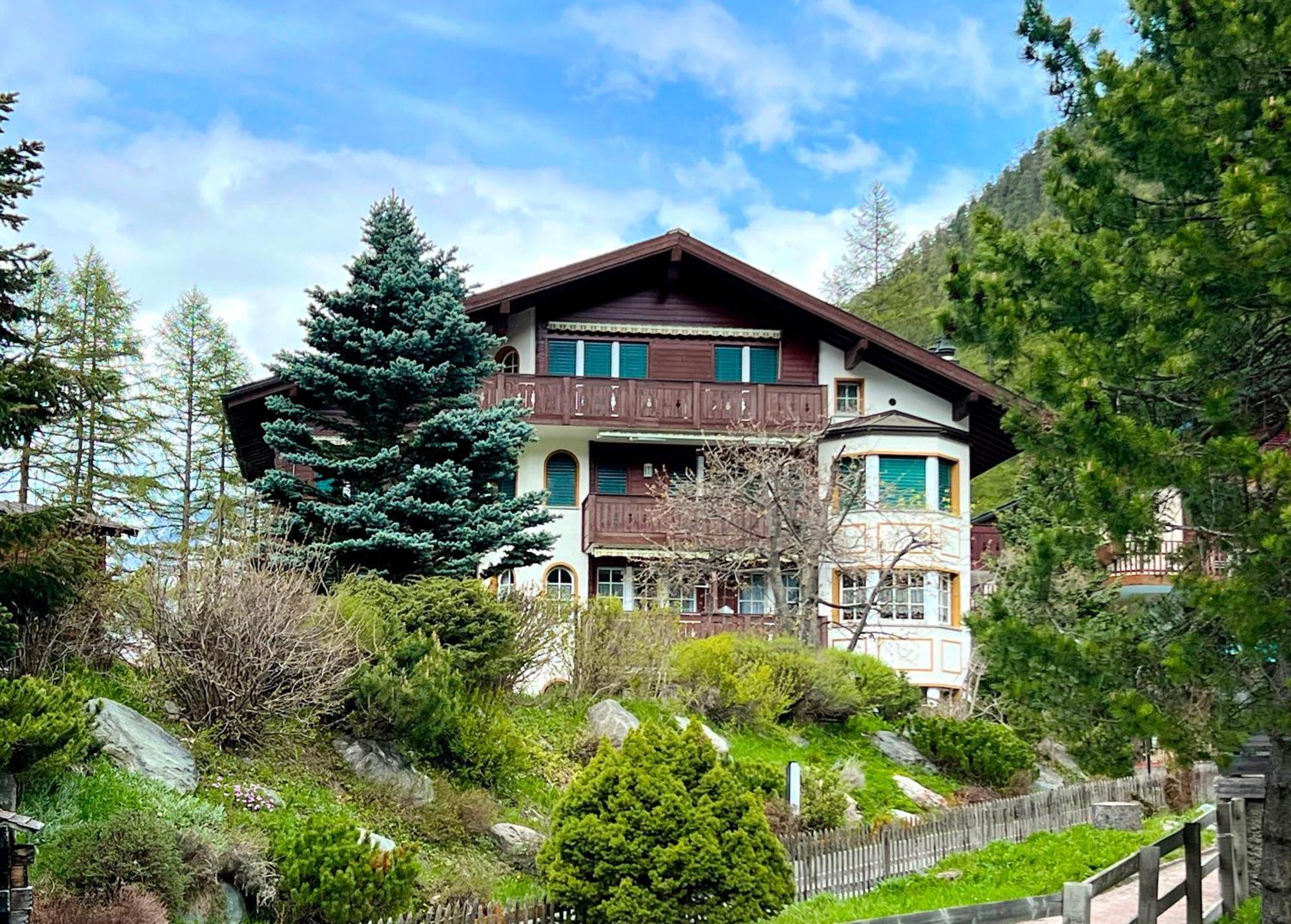 Haus Vira Appartement Zermatt Buitenkant foto