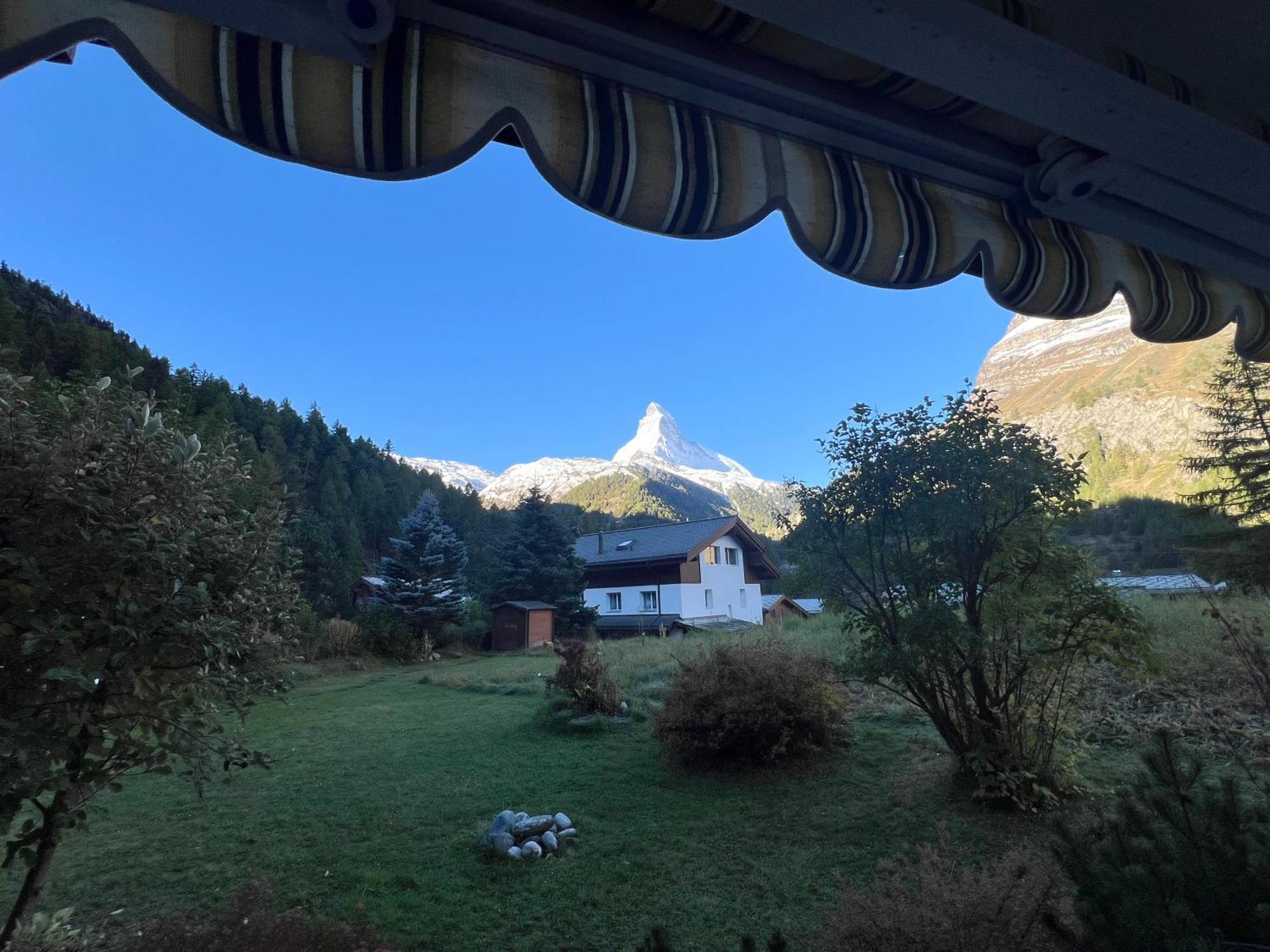 Haus Vira Appartement Zermatt Buitenkant foto